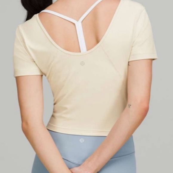 Lululemon Align Tee in Prosecco - Picture 2 of 5